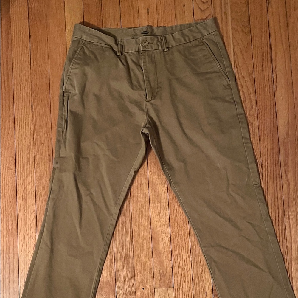 Old Navy Men's Tan Chinos